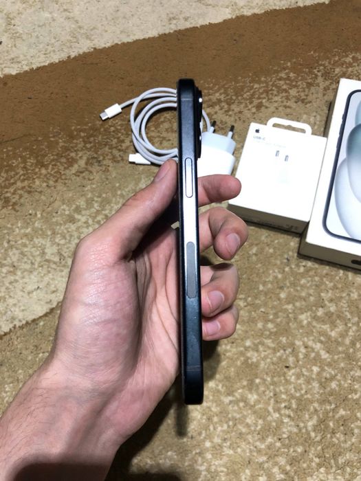 Iphone 15 не вскрввлься все оригинал стоит
