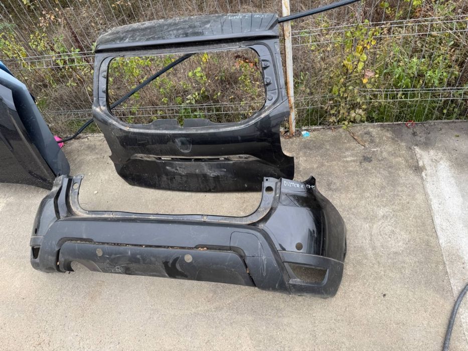 Haion + bara spate Dacia Duster 2 NEGRU 2017/2018/2019/2020/2021/2022