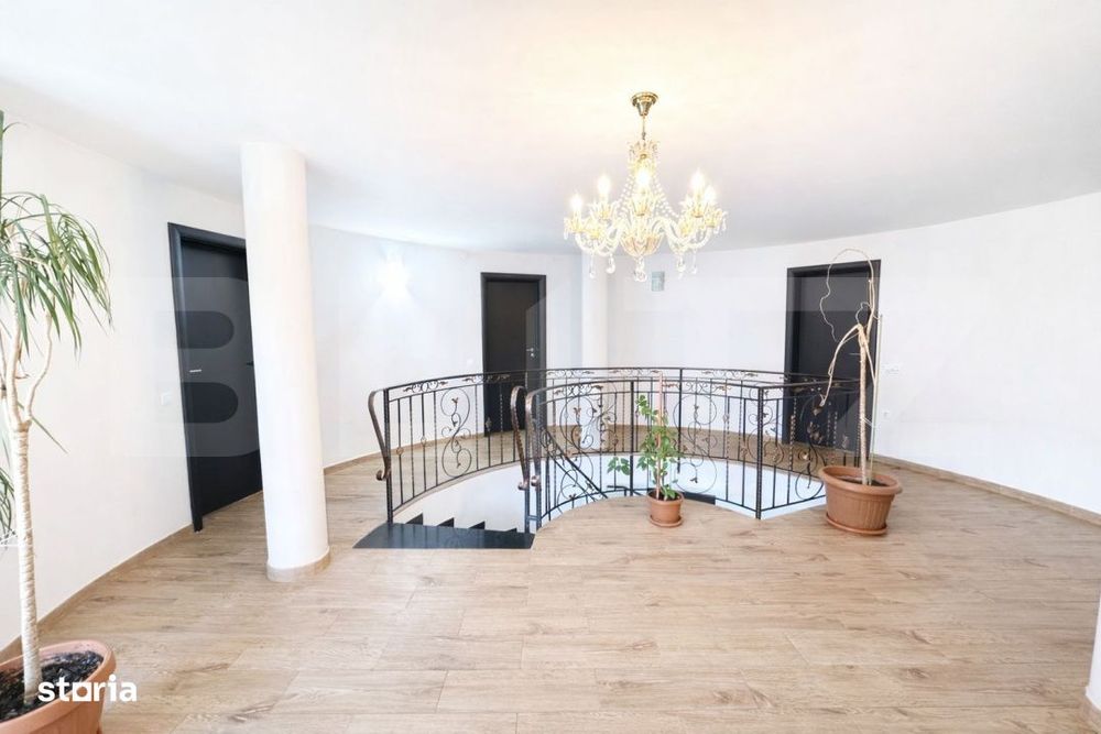 Casa de vanzare, 350 mp utili, 1000 mp teren - Cetate