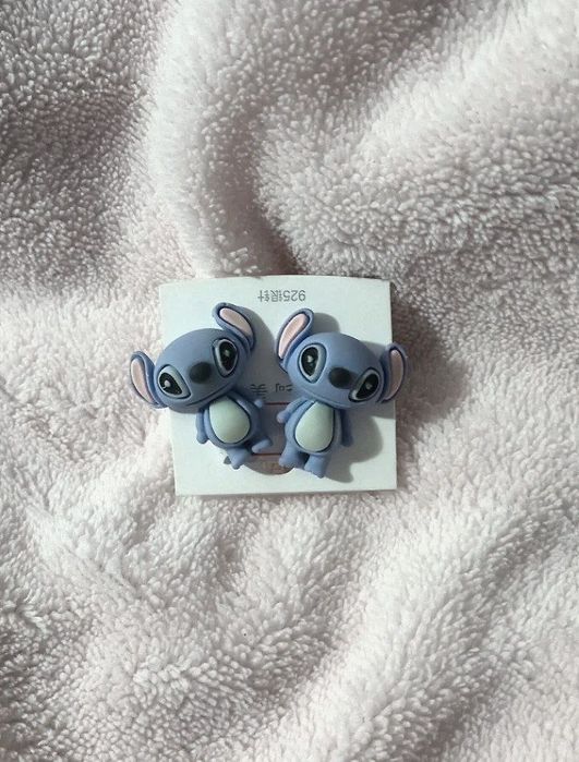 сережки гвоздики стич