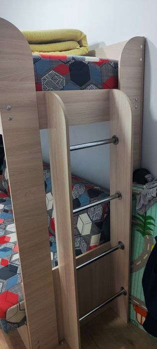 Детский двухъярусный кровать