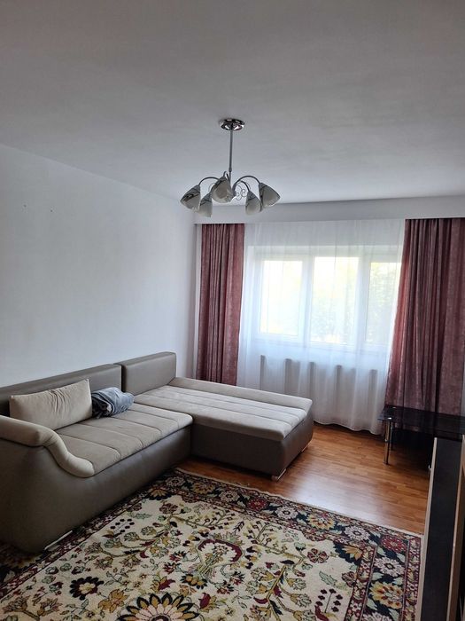Apartament 3 camere(69mp)renovat/mobilat/utilat(direct de la proprietar)
