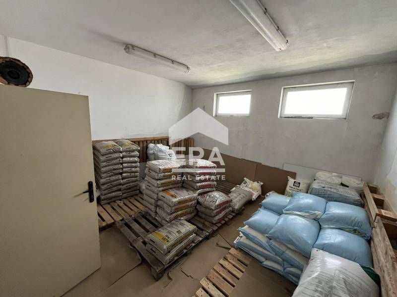 Дава се под наем Магазин в с. Стамболово, Област Хасково - 430 кв.м за 408 € - Снимка #5