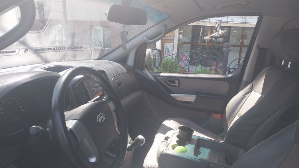 Hyundai-stareks 2011