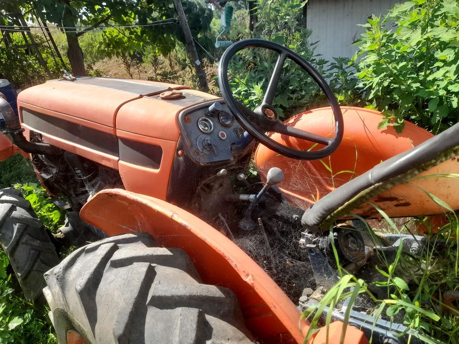 Vind sau scimb cu tractor mai mare