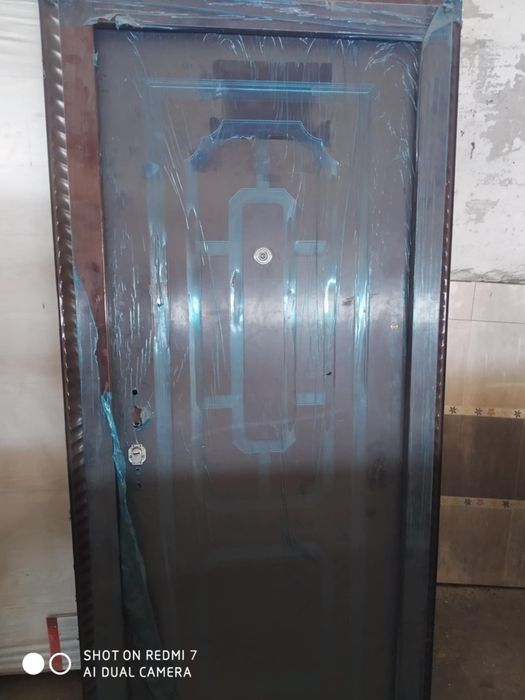 Входна врата ...