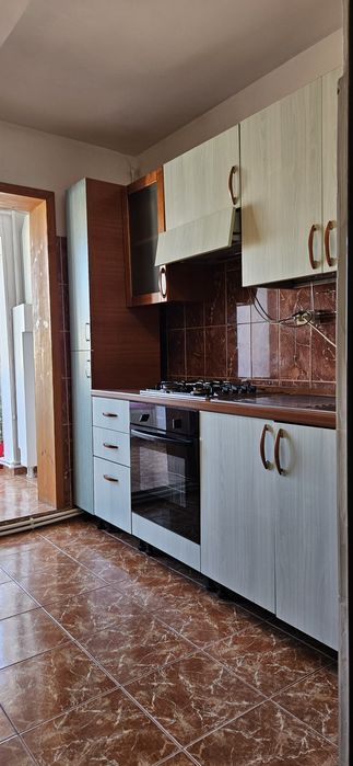 Zona Mall, 2 camere semidecomandate, mobilat, utilat