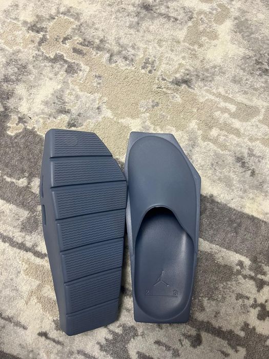 Vind Șlapi Nike Jordan  mărimea 42