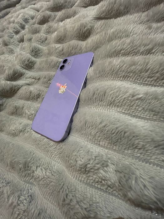 Продам iphone 12