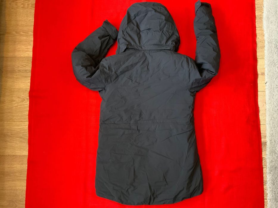 Helly Hansen-оригинално яке размер м