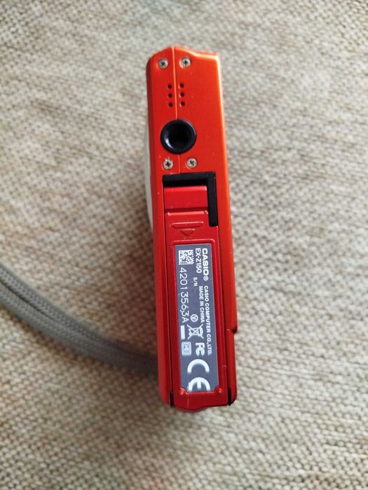 Camera foto digitala Casio Exilim EX-Z150 Functionala