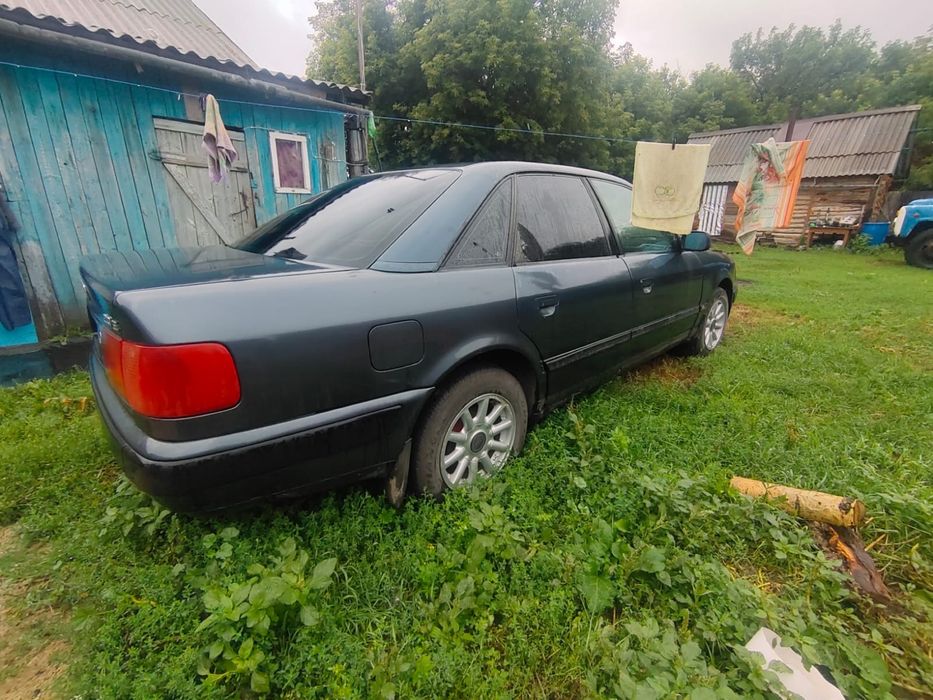 Продам ауди сотку