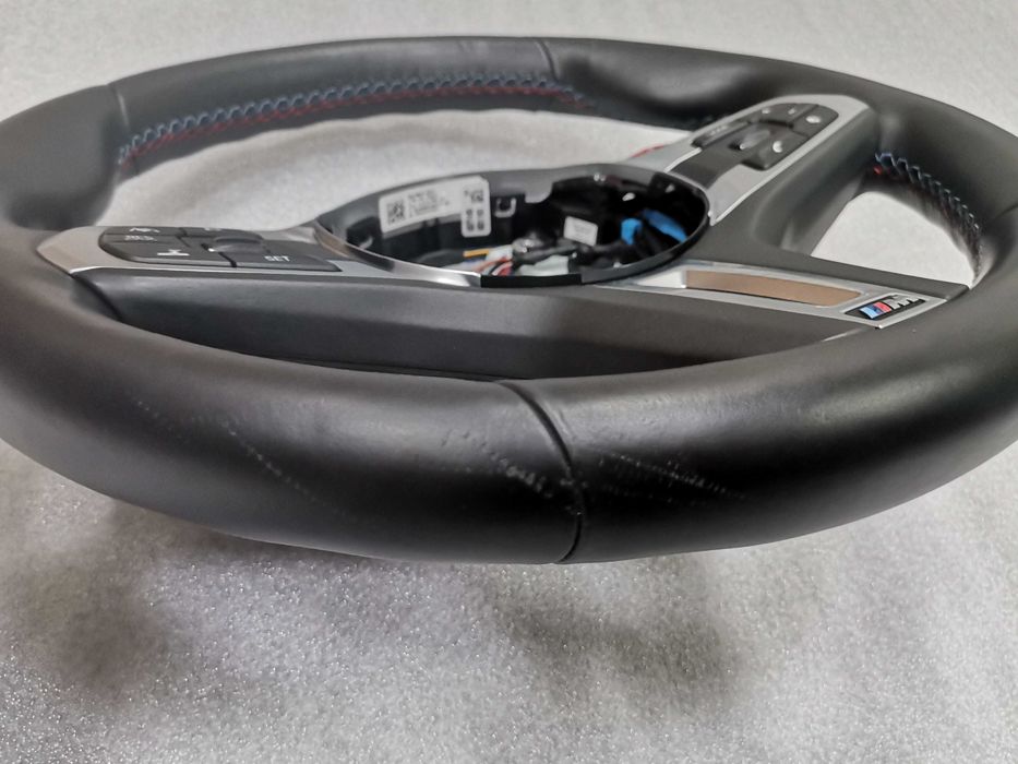 M Sport Черен Спортен Волан BMW X5M X6M M5 F90 M8 F91 F92 F93 F95 F96