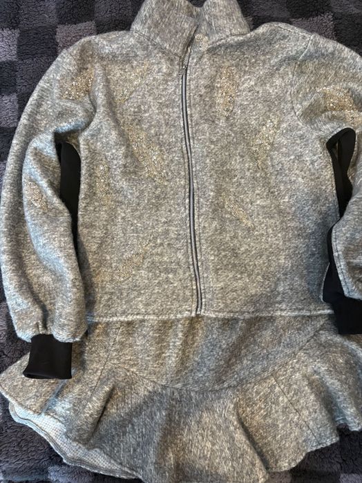 Costum format din fusta pantalon