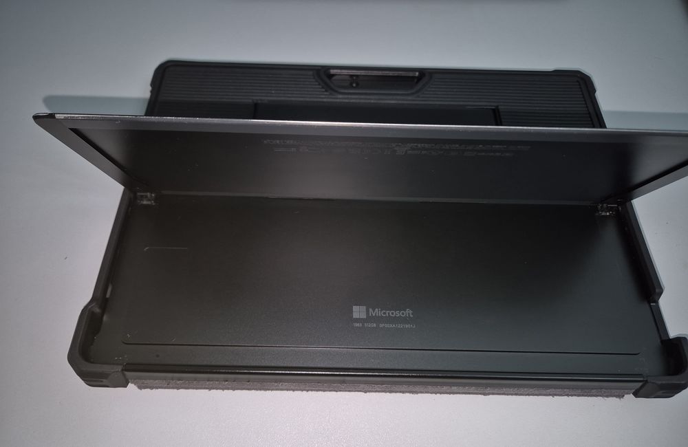 Microsoft surface pro 8 i7 16gb 512gb