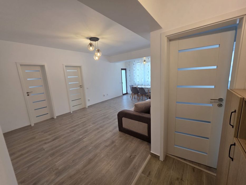 Apartament 3 camere Oancea Tătărași | Bloc 2017 | Parcare | Proprietar