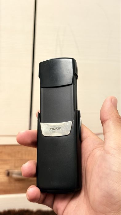 Nokia 8910i титан