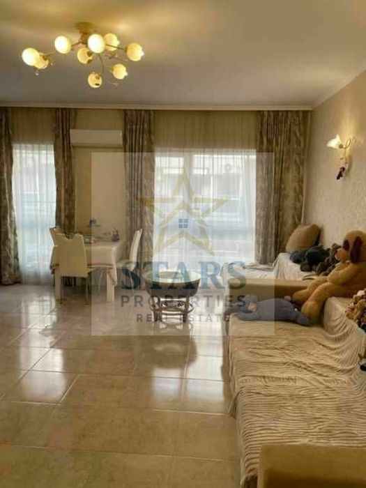 Продава се Двустаен апартамент в Варна, Възраждане 1 - 85 кв.м за 1800 €/кв.м - Снимка #3
