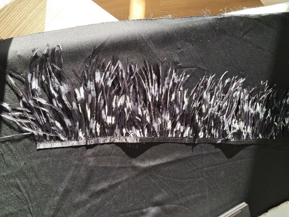 Продам натуральные перья страуса