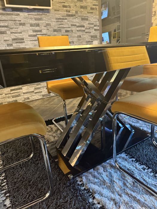 Vand masa sticla + 4 scaune