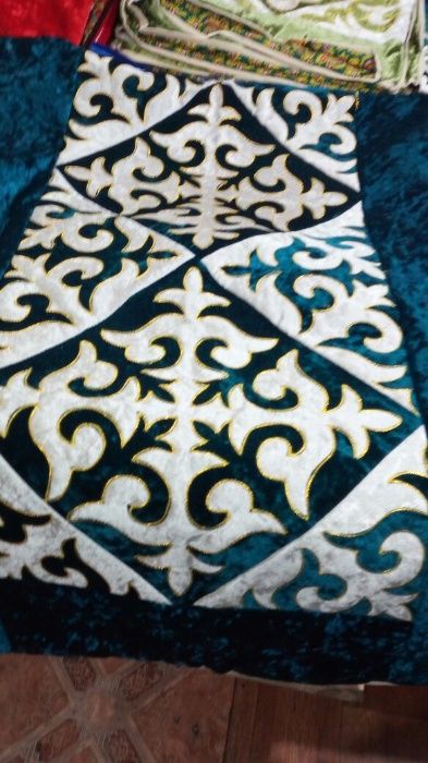 корпеще с подушкой