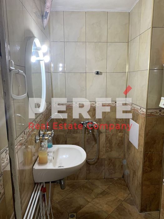 Продава се Тристаен апартамент в Бургас, Лазур - 72 кв.м за 1987 €/кв.м - Снимка #4