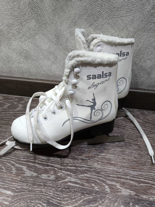 Продаются фигурные коньки