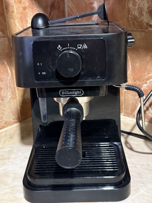 Delonghi    кафе    машина
