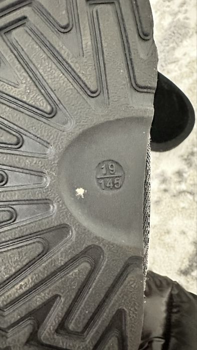 Продам детский зимний  комбинезон