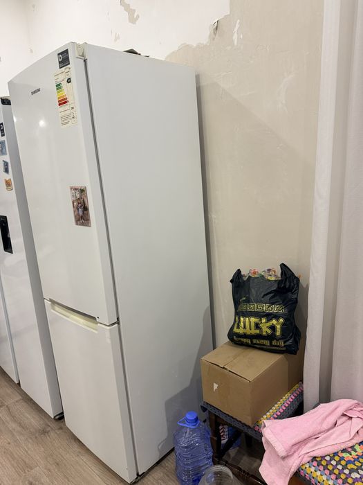 Продам холодильник Samsung