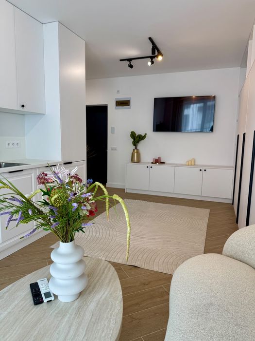 Inchiriez apartament 2 camere nou ultracentral lux bloc nou parcare subterana prima inchiriere