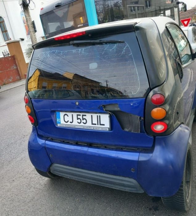 Dezmembrez Smart Fortwo 0.6 benzina