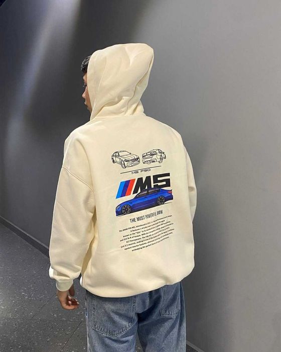 ДТФ печать на футболках, печать на худи, логотип, шелкография.