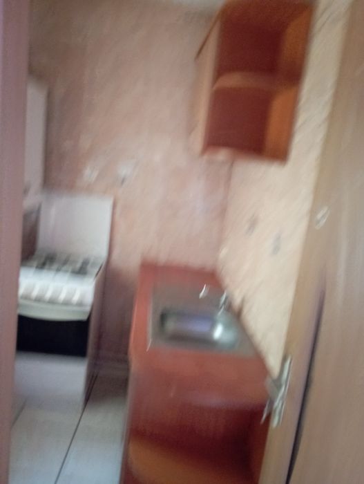 Închiriez garsoniera