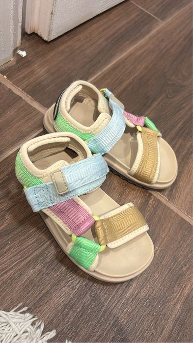 Детски маратонки и сандали