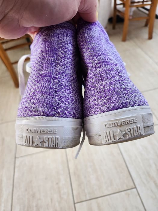 Tenesi Converse Mov