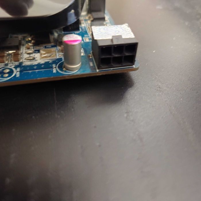 Vand placa video Sapphire Radeon Hd 5750, 1Gb GDDR5