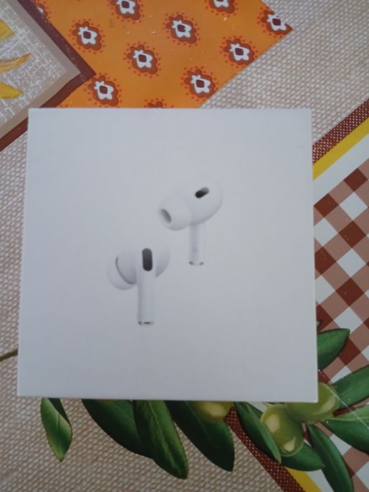 Casti Apple Airpods Pro (2nd Generation) Carcasa MagSafe (USB-C) - 202