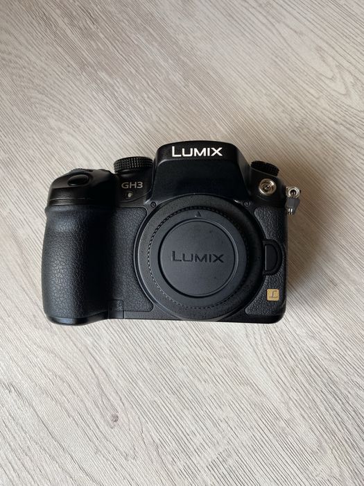 Panasonic GH3 (body)
