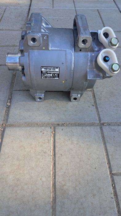 Компрессор кондиционера.