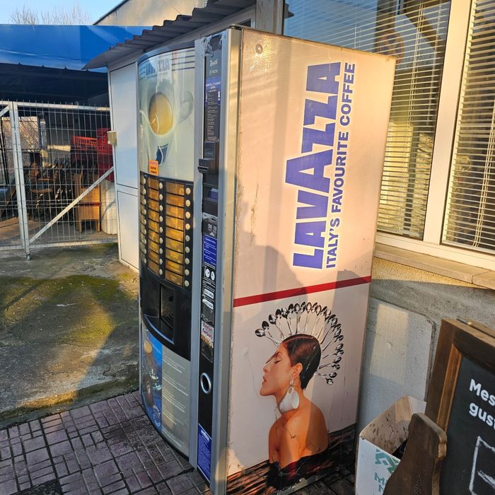 Vând aparat de cafea in stare perfecta
