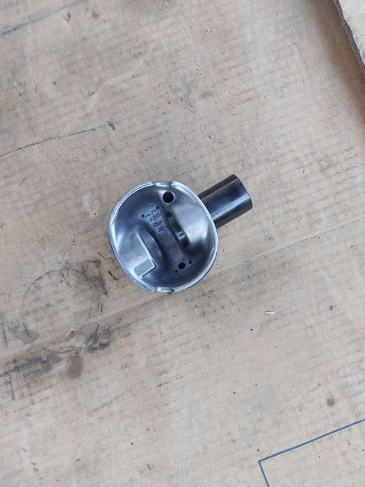 Бутало на двигател Bmw f30 330d 258кс ф30 330д 258кс n57