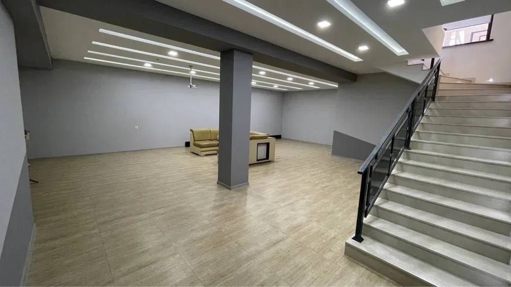 сдаётся офис Максим Горький 350 кв.м