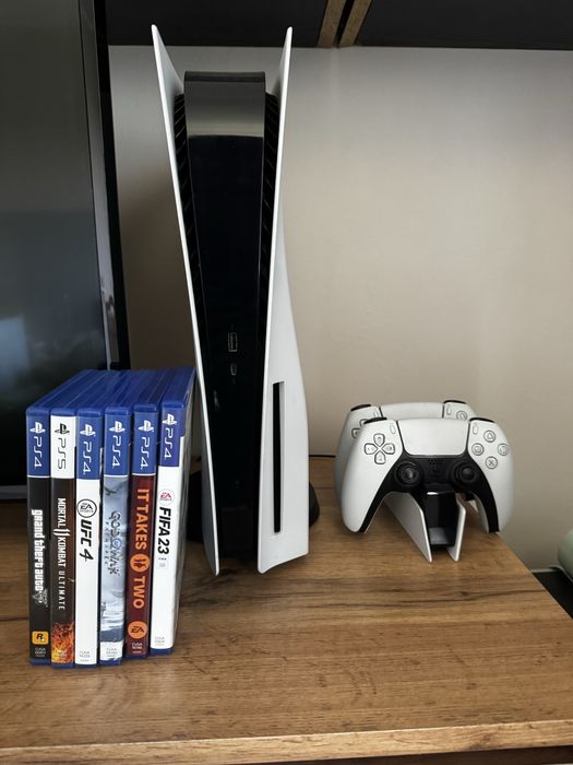 Срочно продам Playstation 5 / PS5