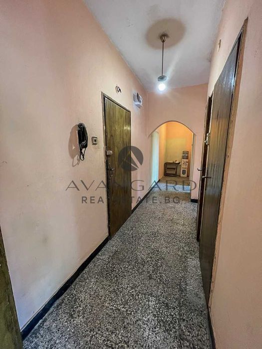 Продава се Двустаен апартамент в Пловдив, Център - 60 кв.м за 1040 €/кв.м - Снимка #7