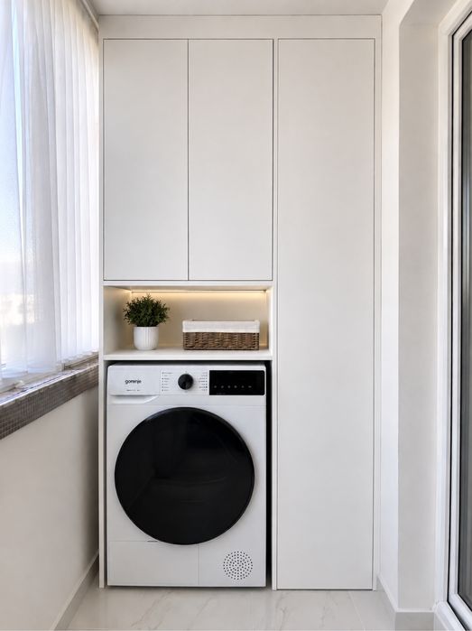 Închiriez apartament 3 camere CENTRAL