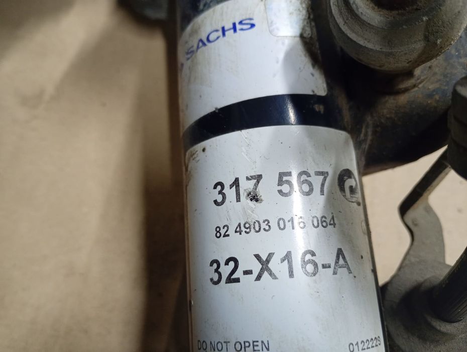 Amortizor cu arc dreapta fata 824903016064 BMW Seria 1 E81/E82/E87/E88 (facelift) (2007 - 2012) 2.0 D 2.0 D N47D20