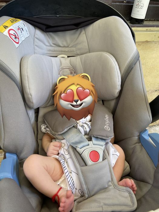 Scoică auto Cybex Aton 5 – stare bună, sigură