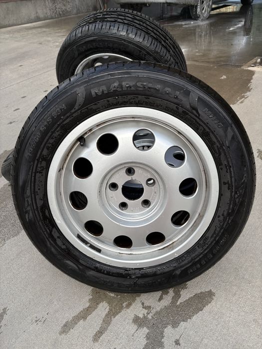 Продавам 4 броя летни гуми Marshal MH15 с размер 195/60 R15 88H.   DOT 0822 (Карани 2 сезона, като нови)
