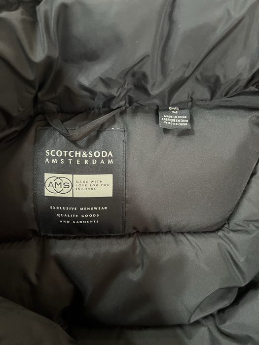 Vestă Scoth and Soda